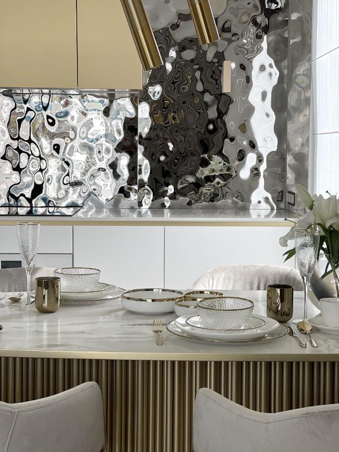 Apartament Luxury Gold 300m From The *