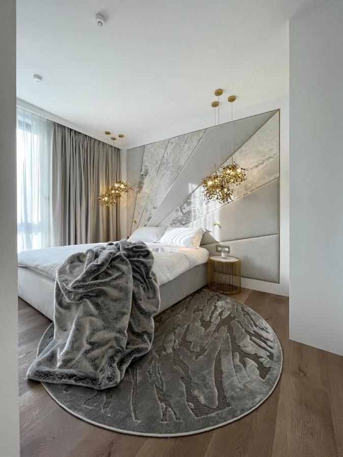 Luxury Gold 300m From The Apartament Sopot